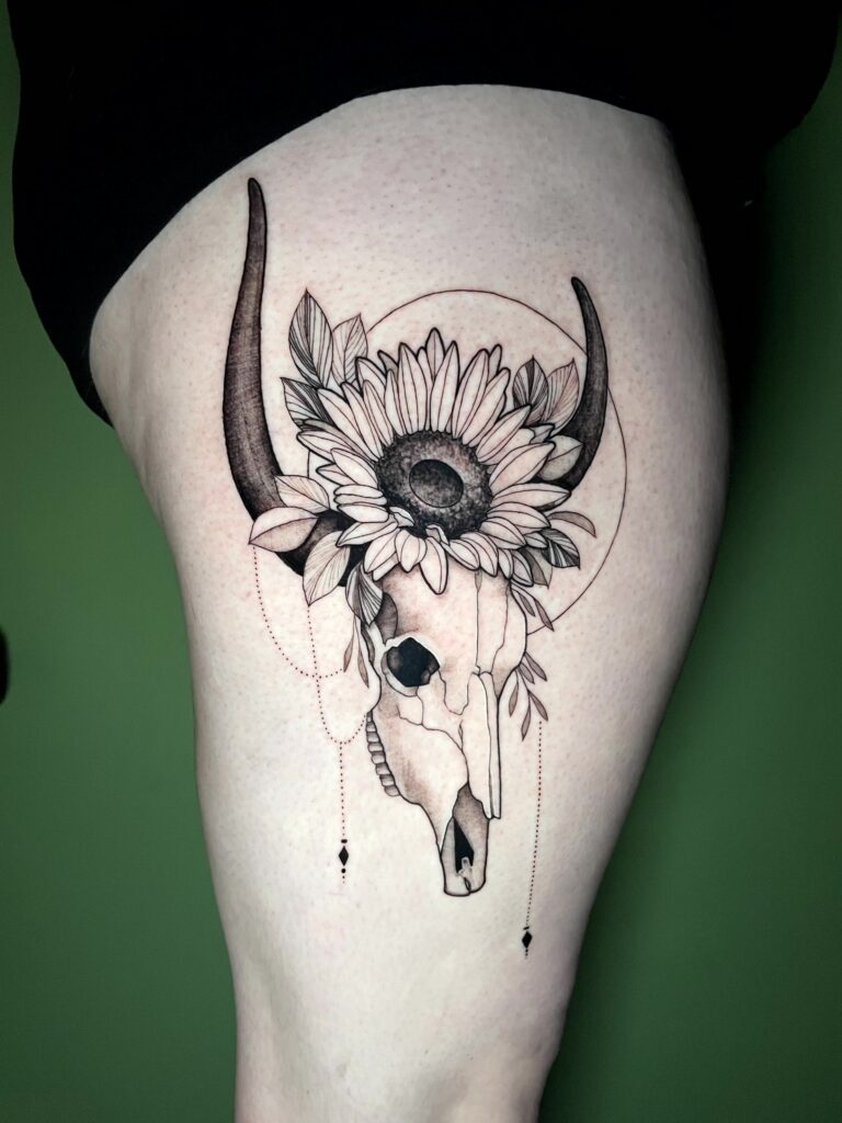 Allyssa-Bollmann- Flowers Cow Skull -Tattoos